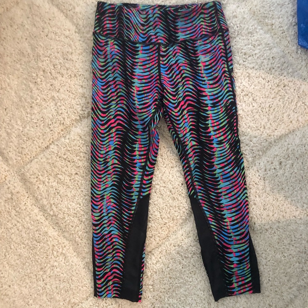 Nike Cropped Leggings Size Small
